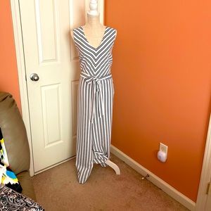 Banana Republic Black and White Striped Wideleg Jumpsuit in Size 20.